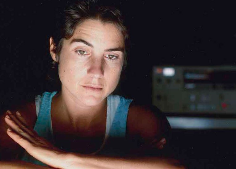 Photograph of Ilene Segalove (detail), circa 1984 / unidentified photographer. Ilene Segalove papers, 1964-2017. Archives of American Art, Smithsonian Institution.