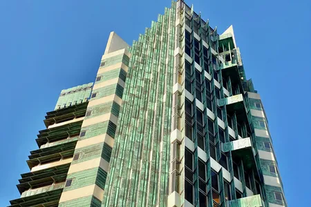 Frank Lloyd Wright was inspired by nature when he designed Price Tower&#39;s glass windows and green exterior.