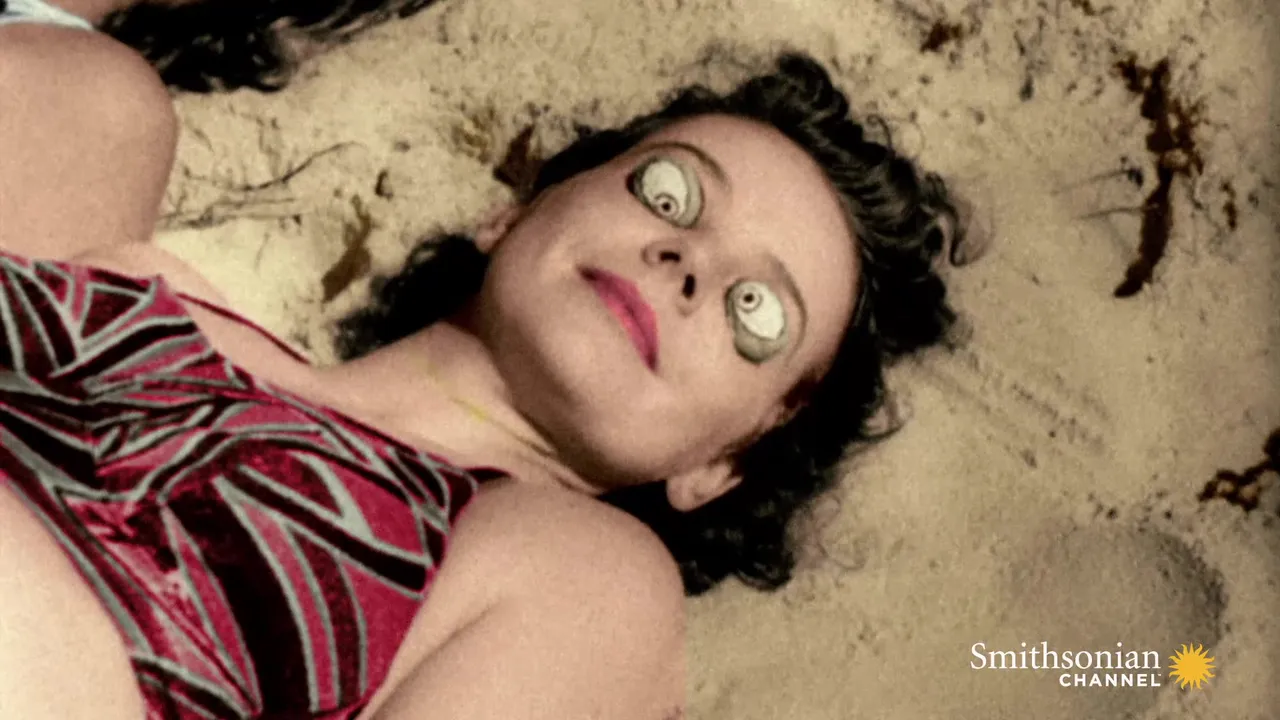 Preview thumbnail for How Sunbathing Became a National Craze in the 1930s