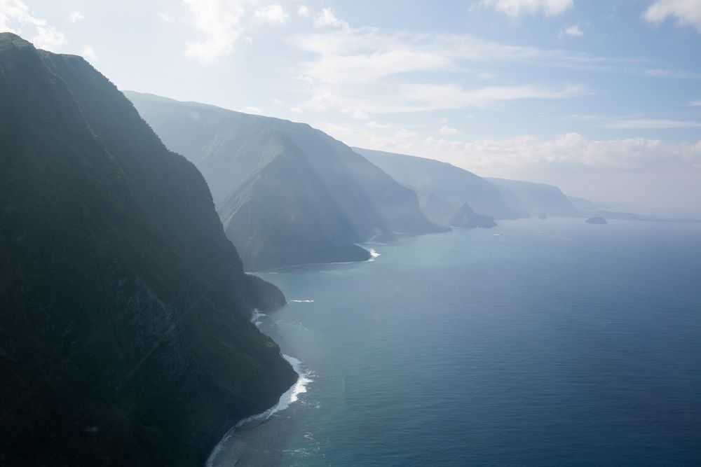 An aerial view of the cliffs of Molokaʻi, Hawaii.