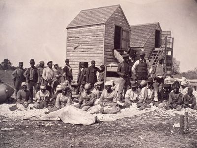 A group of escaped former slaves gathered at the plantation of Confederate General Thomas Drayton. After Federal troops occupied the plantation they began to harvest and gin cotton for their own profit