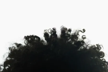 Tighter curls may dissipate more heat than other types of hair or no hair.