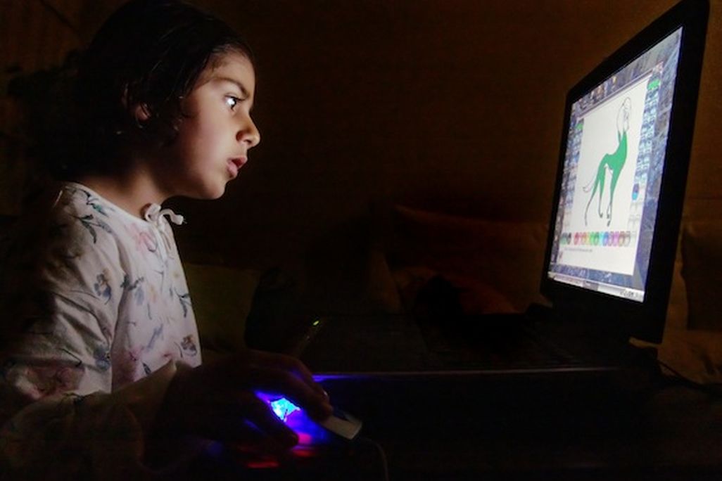 20130523041027Child_and_Computer_08473.jpg