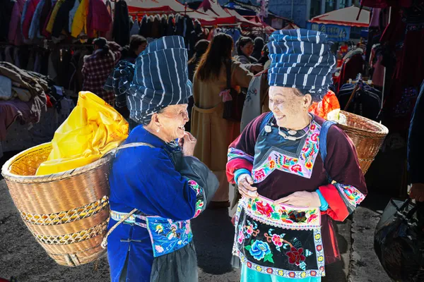 A Familiar Face in a Faraway Place thumbnail