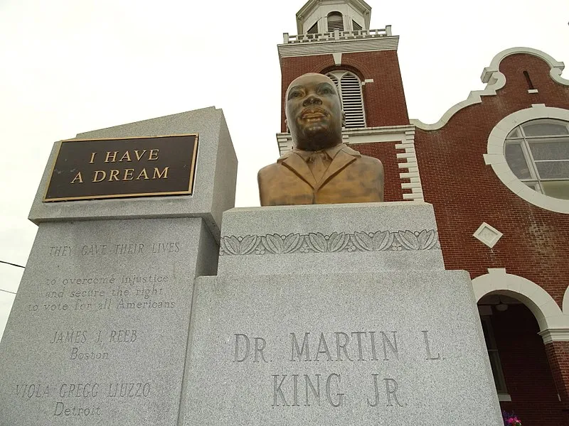 King bust