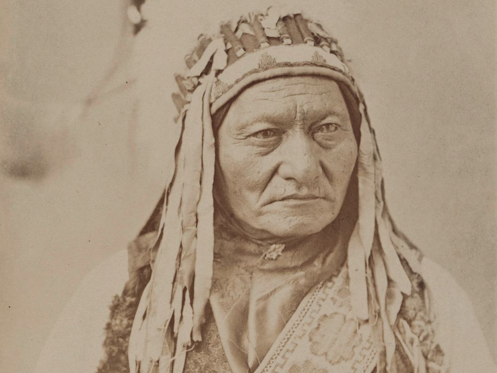 sitting bull images