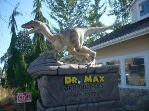 20110520083220Dr-Max-Dinosaur-300x224.jpg