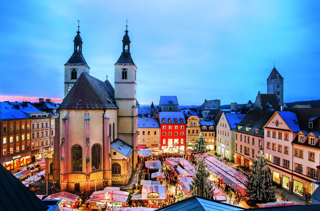 Christmas market near the cathedral in Regensburg. Credit: AMA Waterways