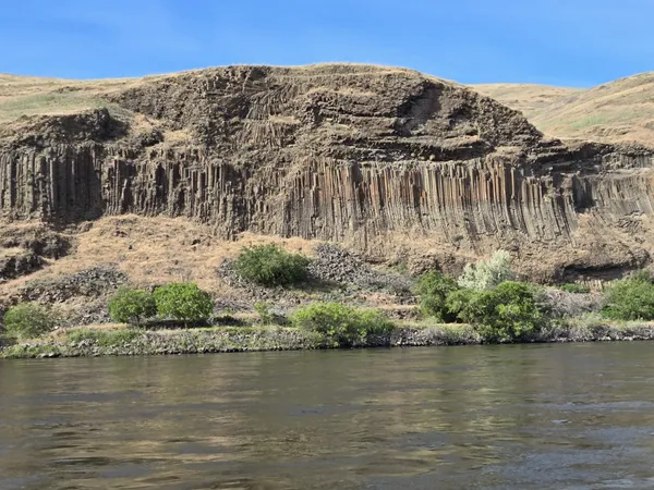 Basalt cliff on Snake River thumbnail