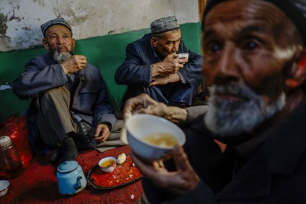 Kashgar traditional tea house. thumbnail