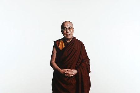 Every mark in Robert McCurdy’s portraits, above: Untitled (The 14th Dalai Lama, Tenzin Gyatso), is meticulously rendered from the baby hairs that frame his subjects’ temples to the crow’s feet that border their eyes.