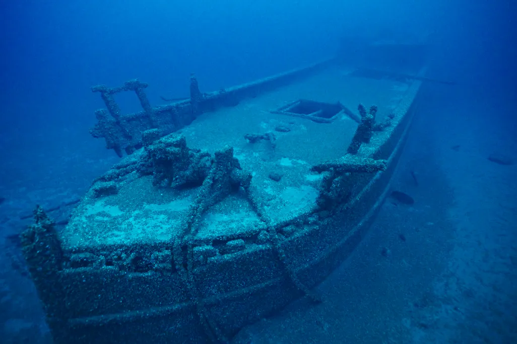 The bow of the Africa shipwreck
