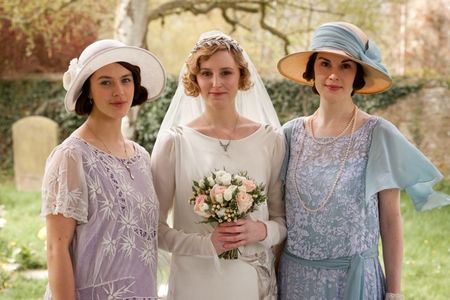 Jessica Brown Findley as Lady Sybil, Laura Carmichael as Lady Edith, Michelle Dockery as Lady Mary