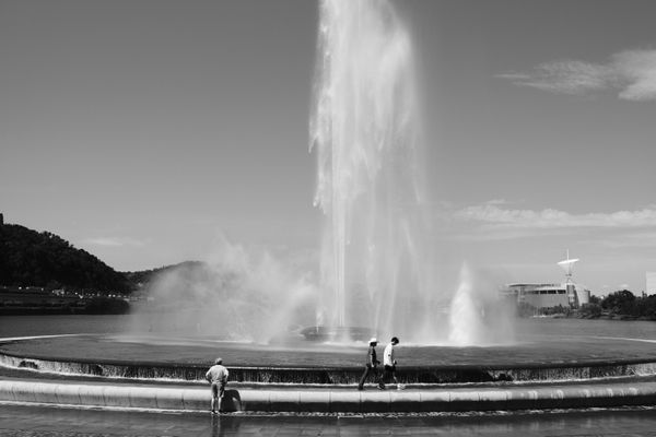 Fountain at Point State Park thumbnail