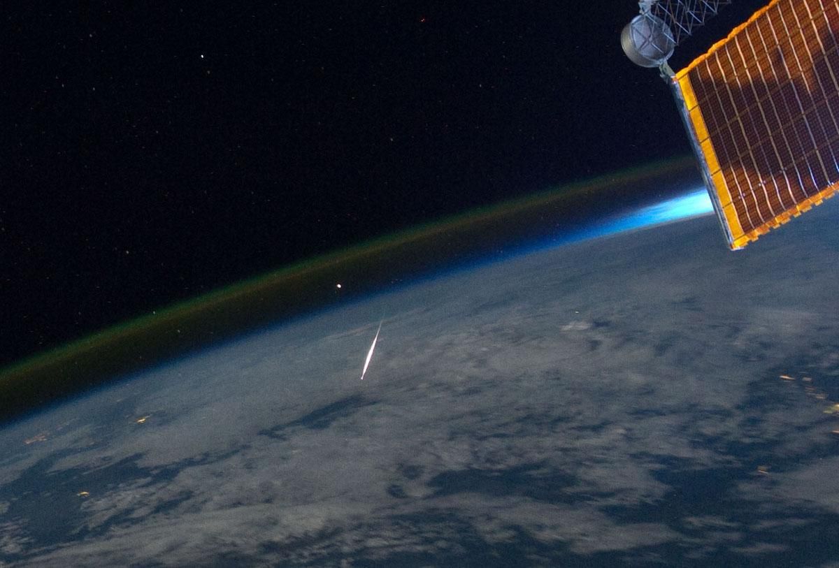 meteors and meteorites in space