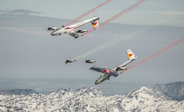 20120519_wingsuits.jpg