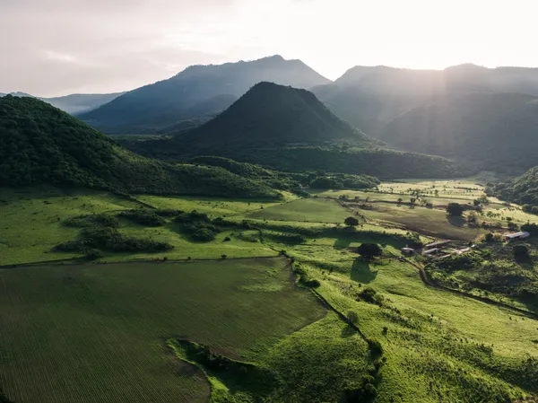Sunset behind mexican volcano thumbnail