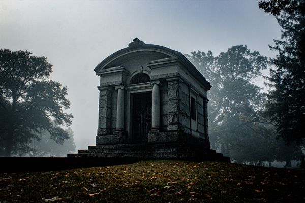 Creepy Mausoleum thumbnail