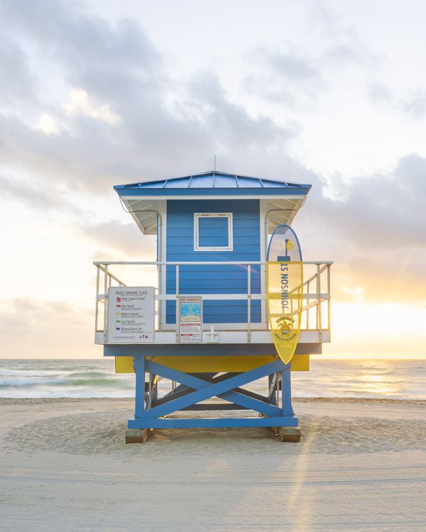 Lifeguard tower Johnson St. (Hollywood Beach, FL) thumbnail