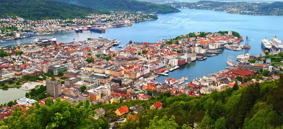  View of Bergen from above 