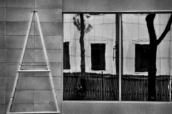 A building during the construction process thumbnail