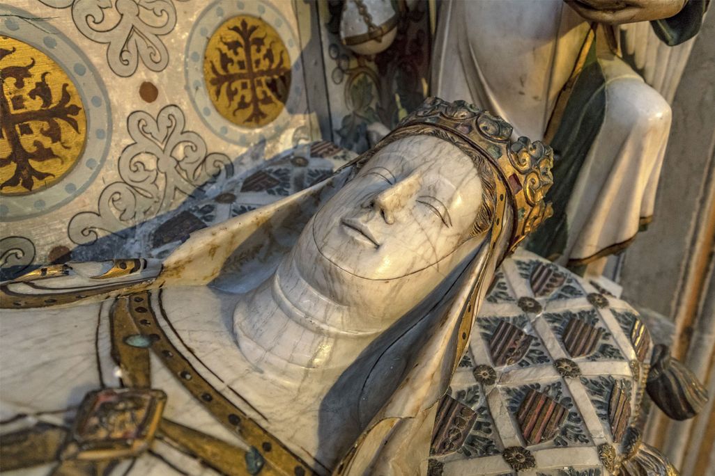 Effigy of Elisenda of Montcada