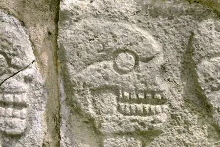 The skull rack at Chich&eacute;n Itz&aacute; was created to honor the Maya's dead.