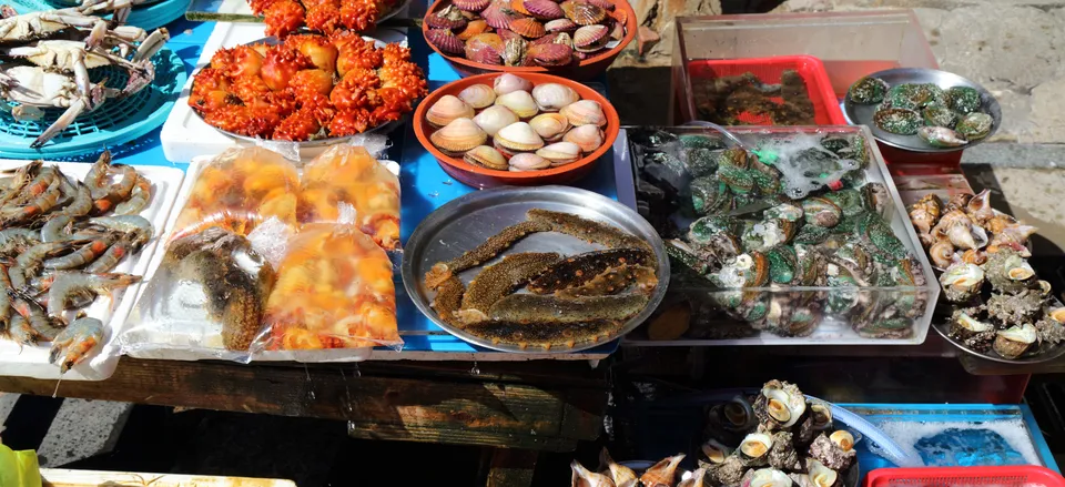  Display at the Jagalchi fish market, Busan, South Korea 