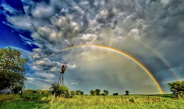 Somewhere Over The Rainbow thumbnail