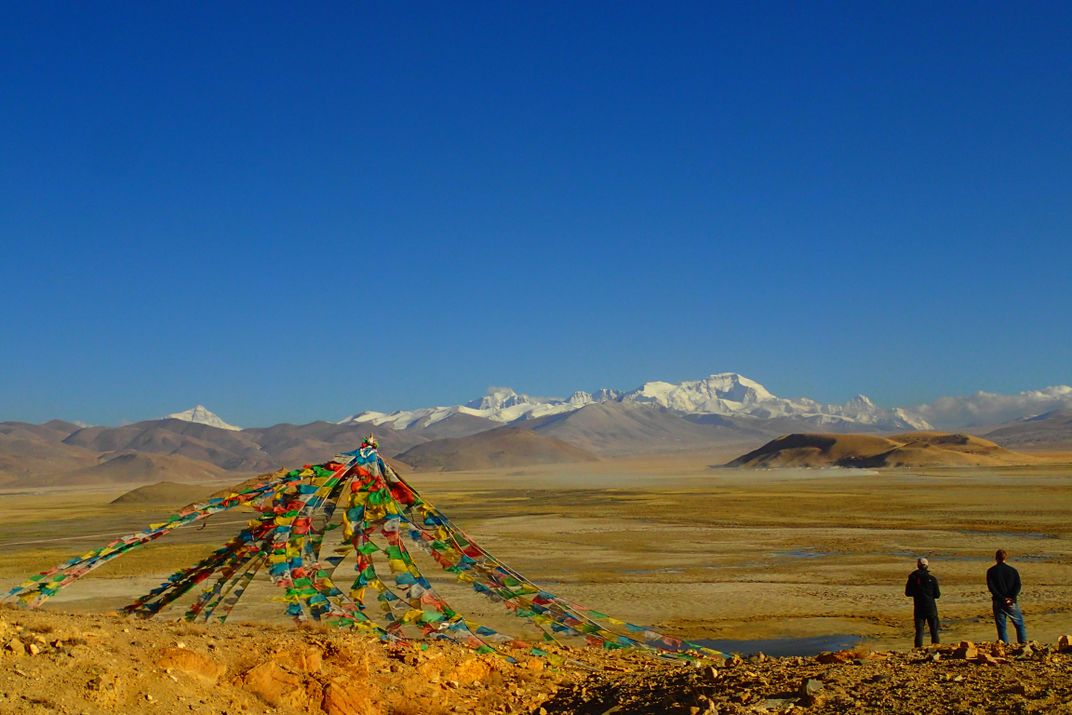 Footprints Found at Ancient Hot Springs Could Represent Earliest Settlement of Tibetan Plateau