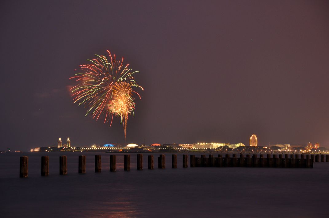 Fourth of July fireworks from Navy Pier as viewed from Diversey Harbor