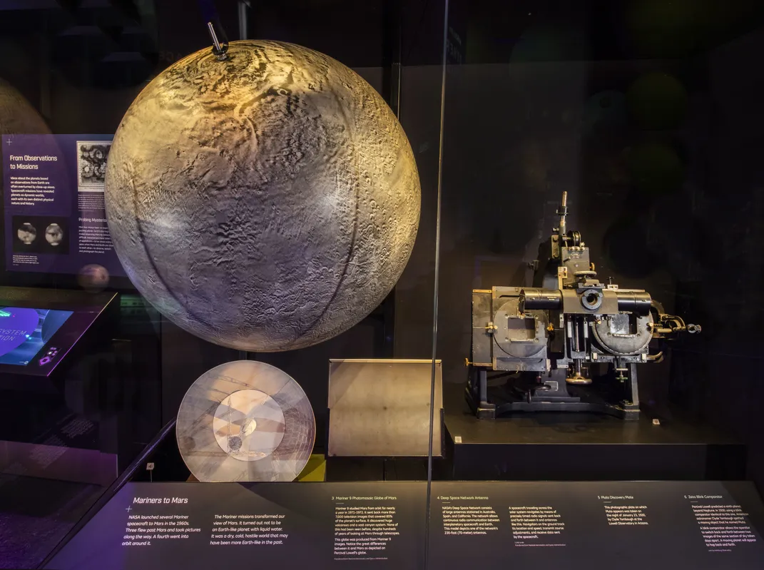 Mariner 9 Photomosaic Globe and Pluto Discovery Plates