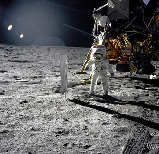 20110520104120apollo-11-solar-wind-composition-experiment.jpg