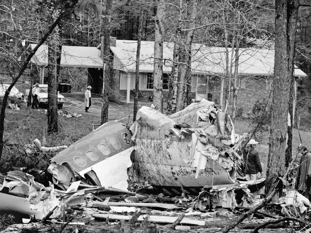 The wreckage of a Southern Airways DC-9