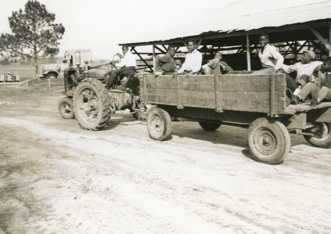 Tractor-pulled cart