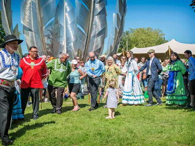 Choctaw and Irish dancers at a 2017 dedication ceremony of a sculpture commemorating the 1847 donation