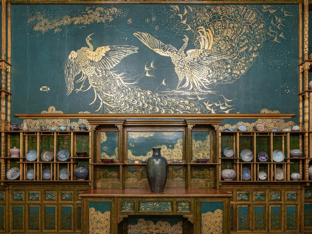How Golden Peacocks on a Dining Room Wall Destroyed a Longstanding Friendship in Victorian Society image