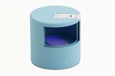 A plate filled with drops of blood detects microRNA patterns that might indicate cancers. 