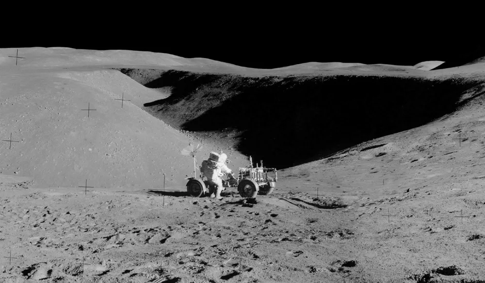 Spudis Apollo 15 post.jpg