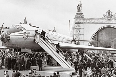 A source of national pride, the Tupolev Tu-104 jetliner drew a crowd at a 1959 national economy exhibition in Moscow, and at all its public appearances.