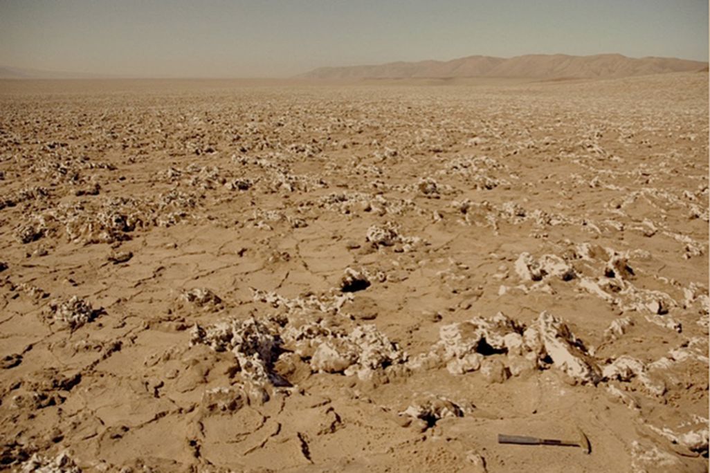 Yungay_salar.jpg