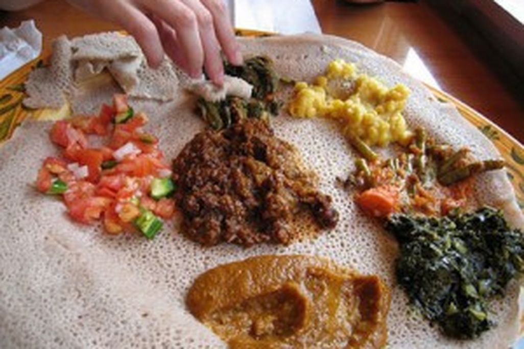 20110520085957ethiopian_food-300x213.jpg