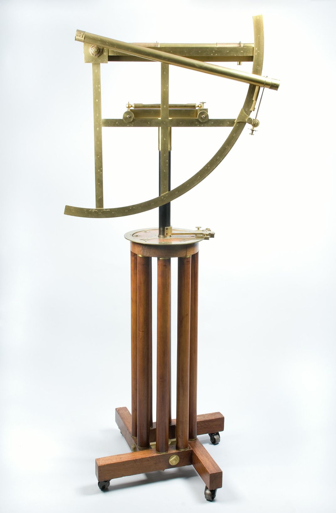 An astronomical quadrant used to measure Earth's magnetic field during Williams' expedition