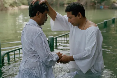 A modern baptismal rite takes place in the same Paravur pond in which the Apostle Thomas reputedly baptized Indian nobility in the first century.