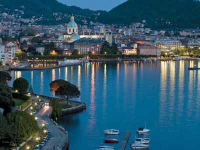 edge of Lake Como
