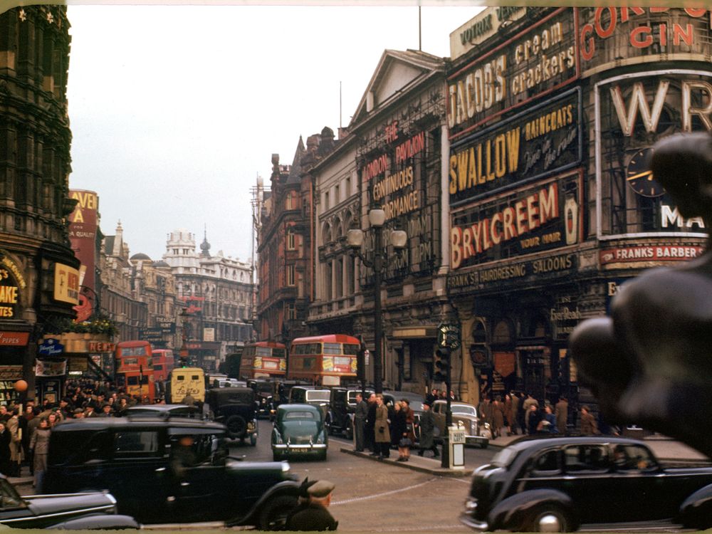 Piccadilly Circus