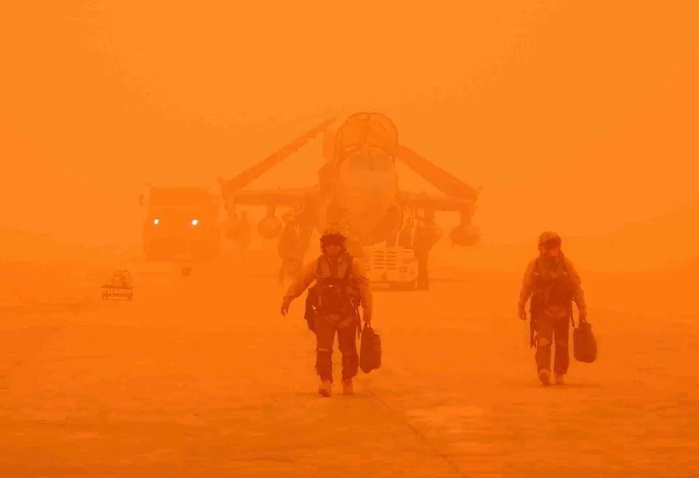 Iraq Dust Storm[2].jpg