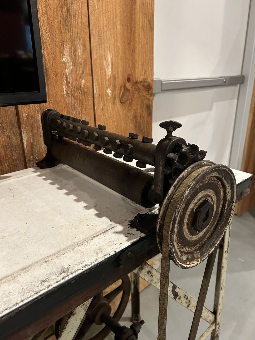 Top of machine with rollers