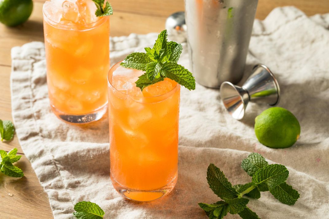 Make These Eight Famous Cocktails From Bars Around the World