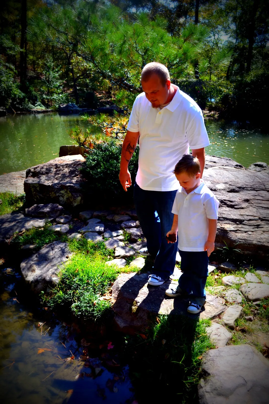 people enjoying nature on Enjoying Nature At Garvan Woodland Gardens Smithsonian Photo Contest Smithsonian Magazine
